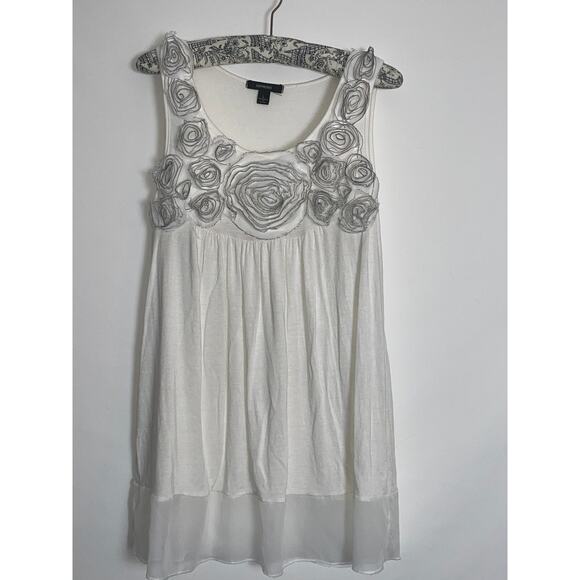 Flower Embellished Blouse by Espresso - Size L - Beautiful Sculped Flowers - Picture 1 of 8